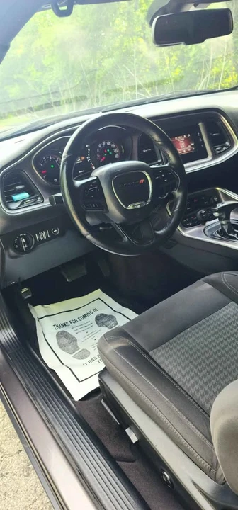 2017 Dodge Challenger 3rd Gen - Image 6 of 12