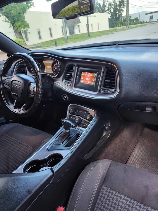 2017 Dodge Challenger 3rd Gen - Image 7 of 11