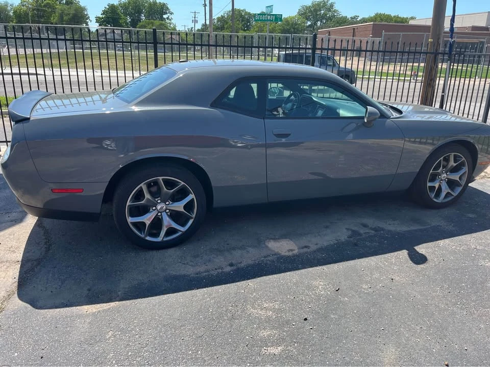 2017 Dodge Challenger 3rd Gen - Image 2 of 8
