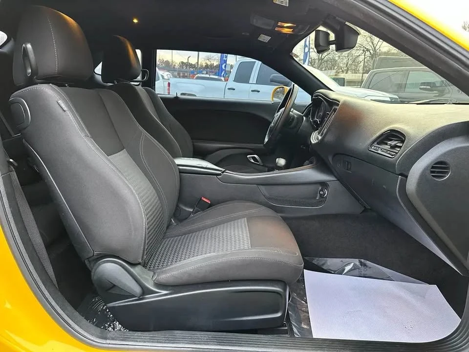 2017 Dodge Challenger 3rd Gen - Image 8 of 9