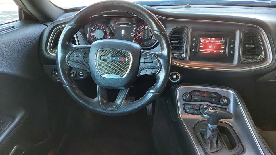 2017 Dodge Challenger 3rd Gen - Image 10 of 17