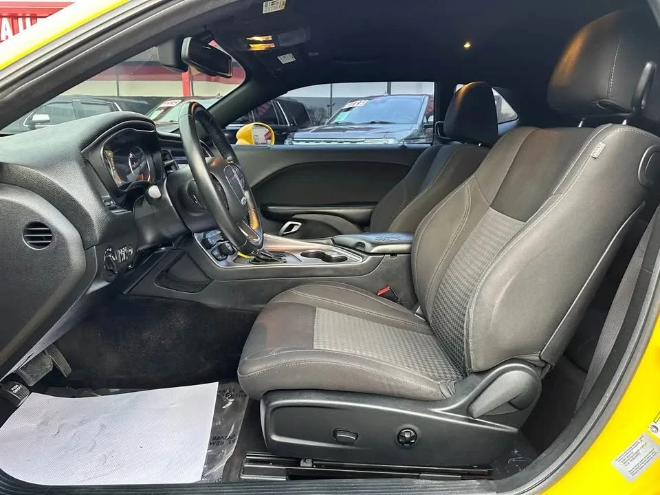 2017 Dodge Challenger 3rd Gen - Image 6 of 9