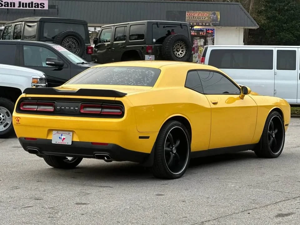 2017 Dodge Challenger 3rd Gen - Image 4 of 9