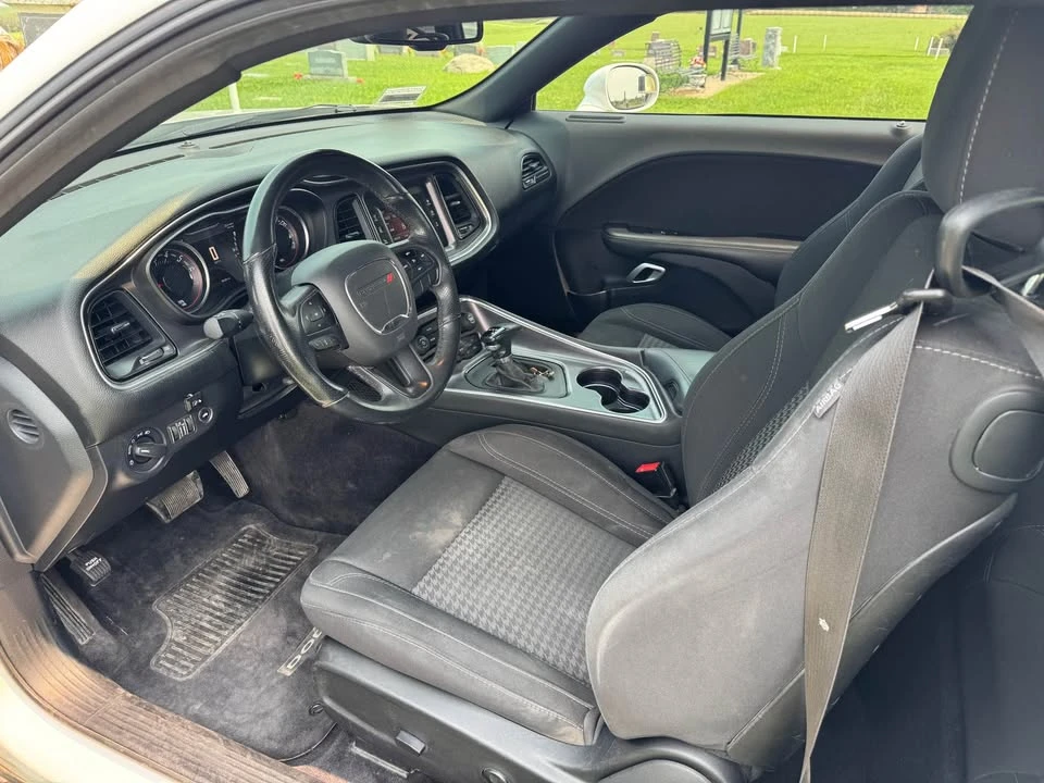 2017 Dodge Challenger 3rd Gen - Image 9 of 18
