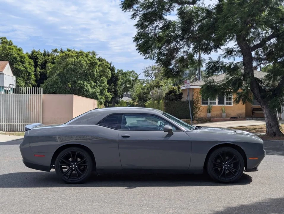 2017 Dodge Challenger 3rd Gen - Image 7 of 12
