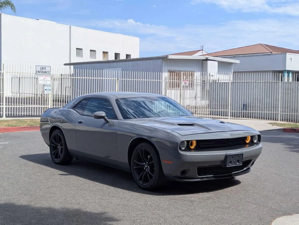 2017 Dodge Challenger 3rd Gen - Image 8 of 12