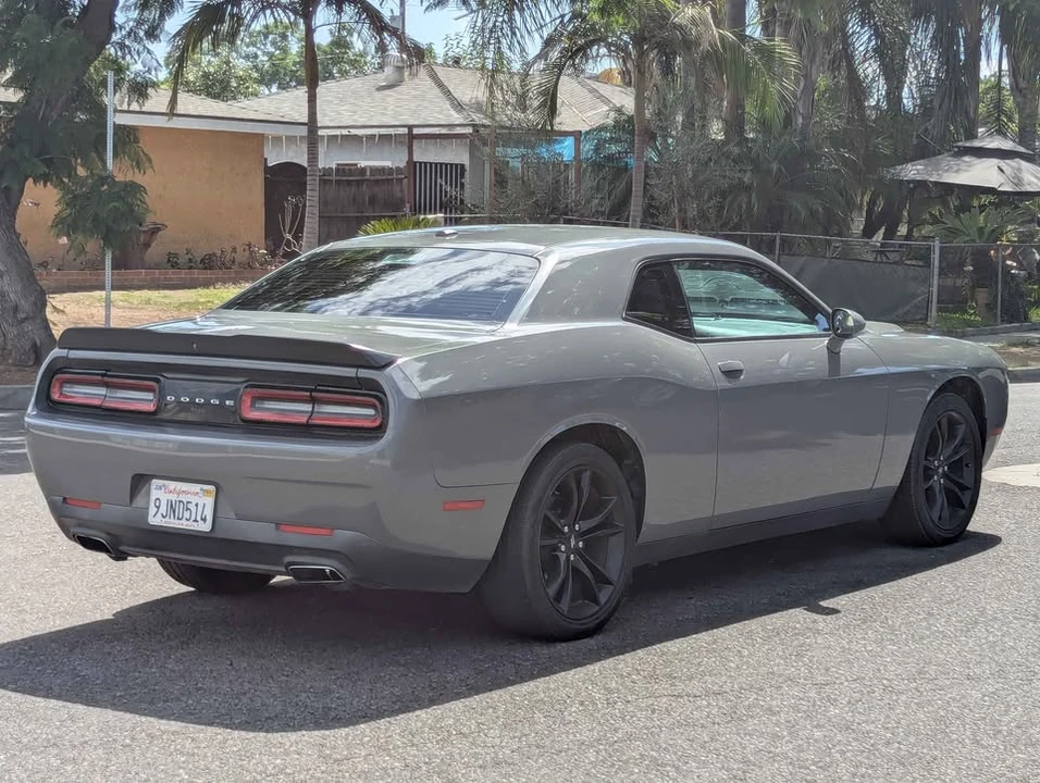 2017 Dodge Challenger 3rd Gen - Image 6 of 12