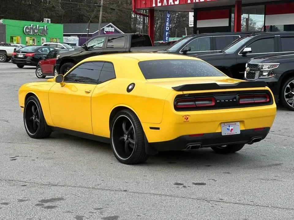 2017 Dodge Challenger 3rd Gen - Image 5 of 9