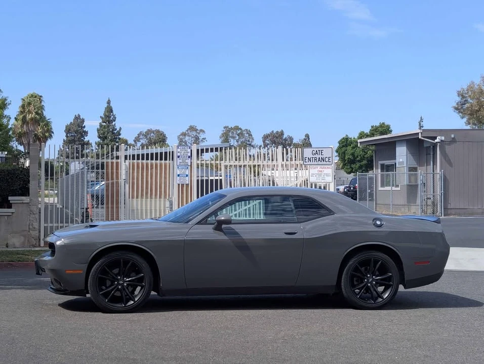2017 Dodge Challenger 3rd Gen - Image 3 of 12