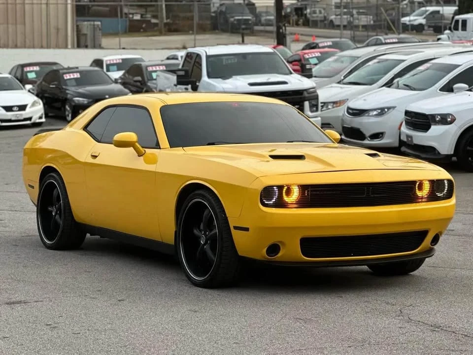 2017 Dodge Challenger 3rd Gen - Image 2 of 9