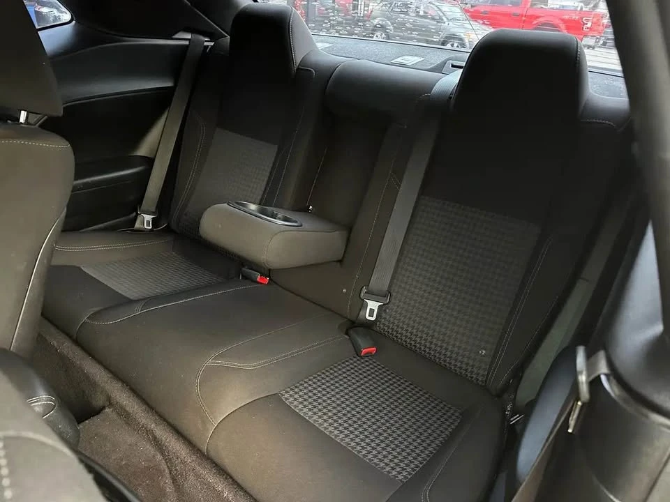 2017 Dodge Challenger 3rd Gen - Image 7 of 9