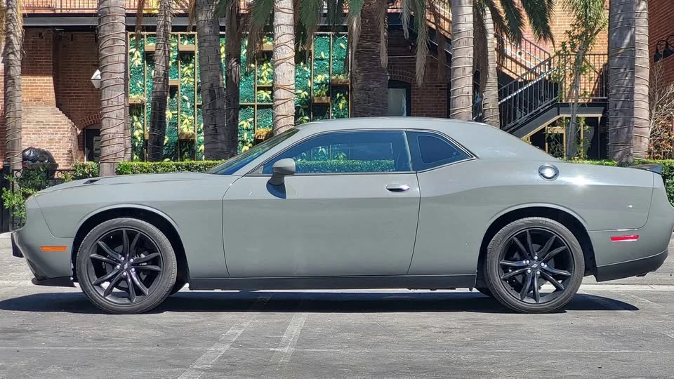 2017 Dodge Challenger 3rd Gen - Image 8 of 17