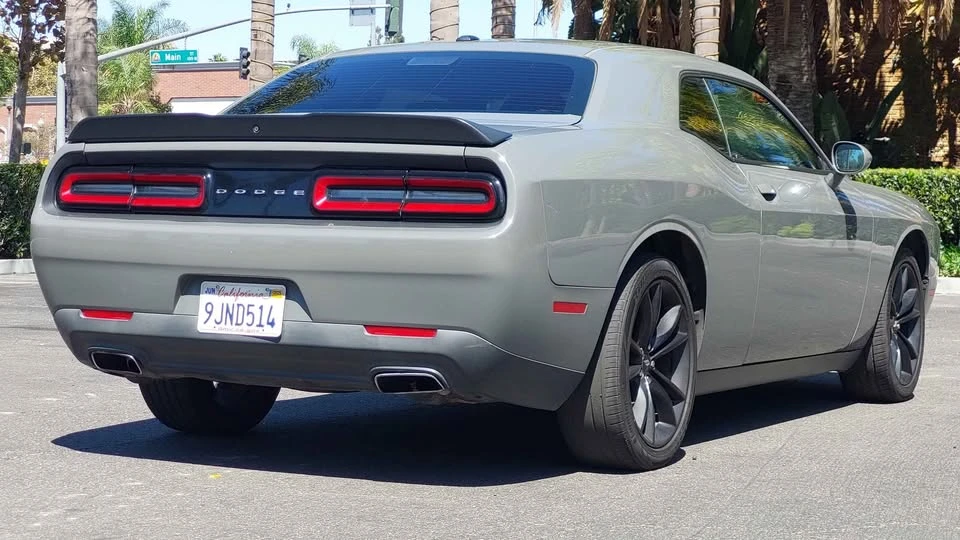 2017 Dodge Challenger 3rd Gen - Image 5 of 17