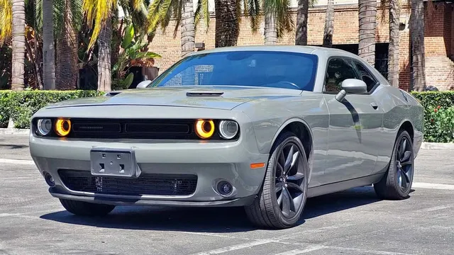 2017 Dodge Challenger SXT