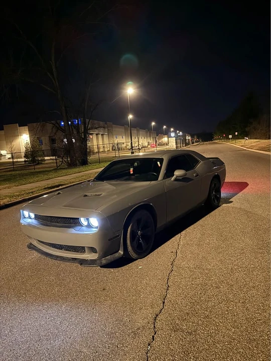 2017 Dodge Challenger 3rd Gen - Image 4 of 6