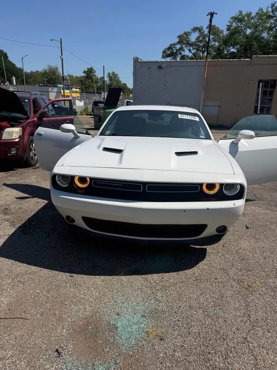 2017 Dodge Challenger 3rd Gen - Image 2 of 6