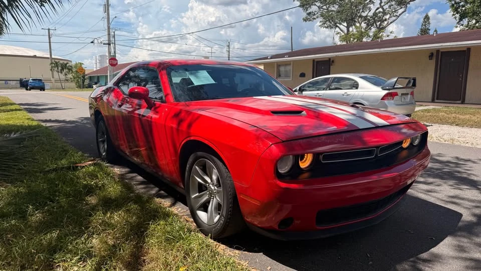 2017 Dodge Challenger 3rd Gen - Image 3 of 10