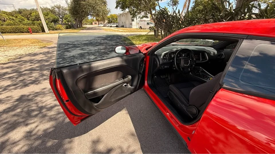 2017 Dodge Challenger 3rd Gen - Image 9 of 10