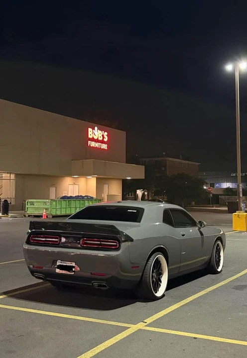 2017 Dodge Challenger 3rd Gen - Image 2 of 2