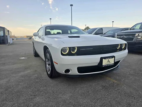 2017 Dodge Challenger SXT