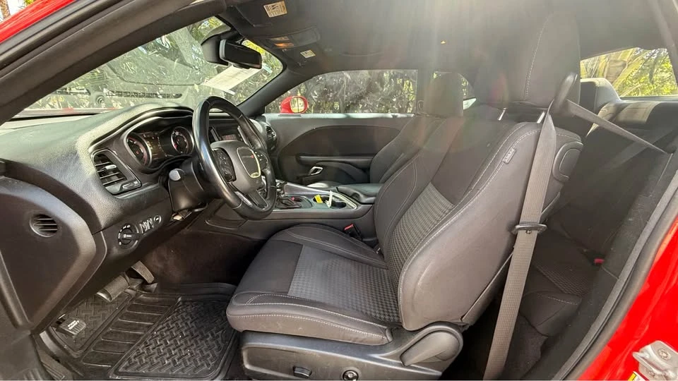 2017 Dodge Challenger 3rd Gen - Image 7 of 10