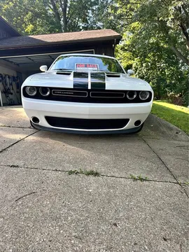 2017 Dodge Challenger SXT Coupe 2D