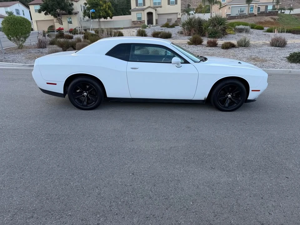 2017 Dodge Challenger 3rd Gen - Image 4 of 15