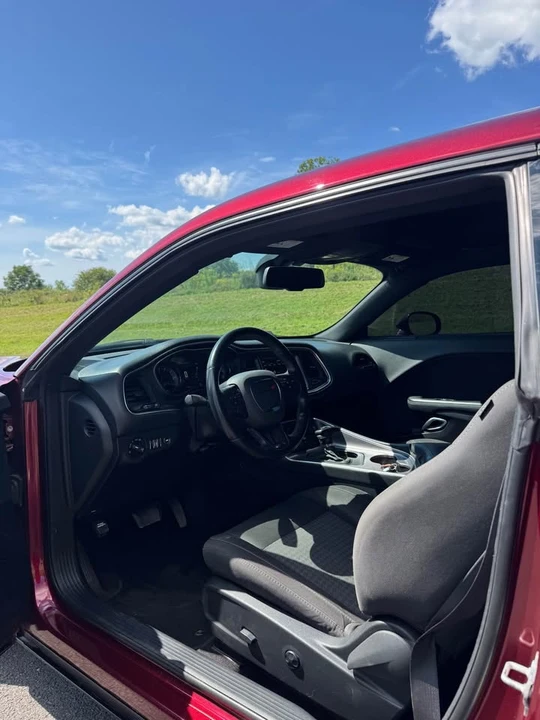 2017 Dodge Challenger 3rd Gen - Image 8 of 20