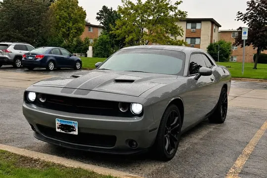 2017 Dodge Challenger SXT Coupe 2D