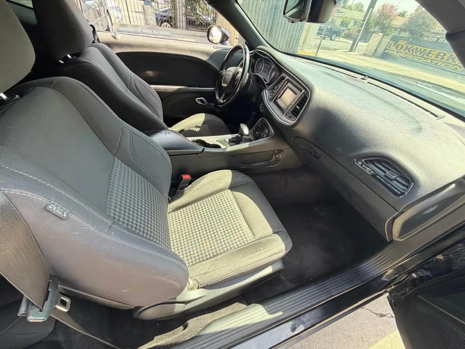 2017 Dodge Challenger 3rd Gen - Image 7 of 10