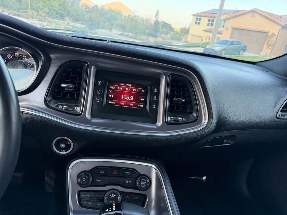 2017 Dodge Challenger 3rd Gen - Image 10 of 15