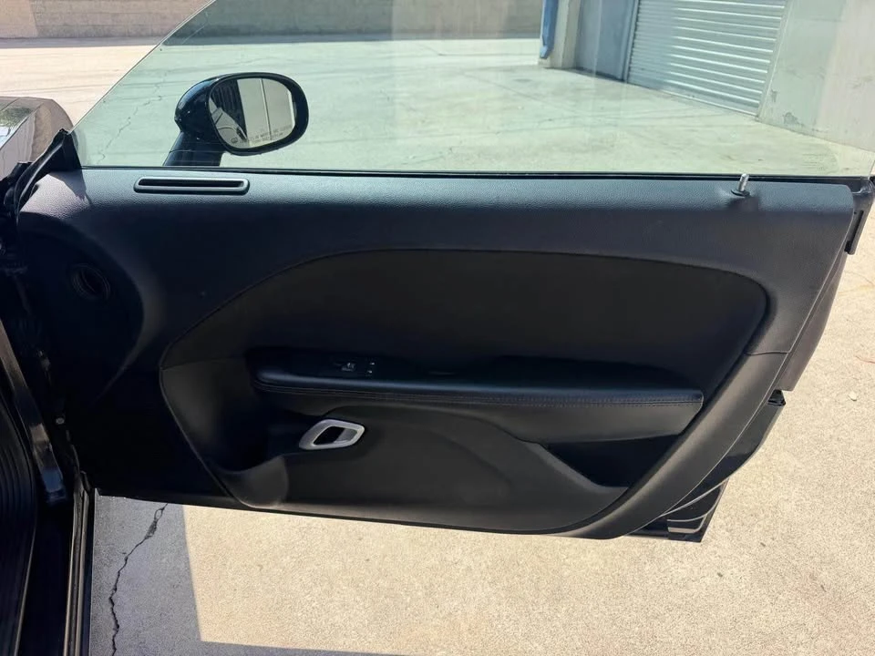 2017 Dodge Challenger 3rd Gen - Image 6 of 10