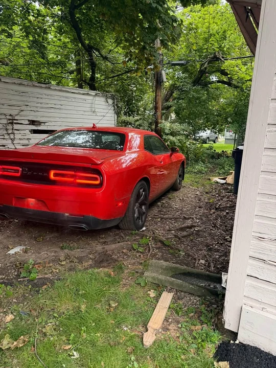 2017 Dodge Challenger 3rd Gen - Image 6 of 8
