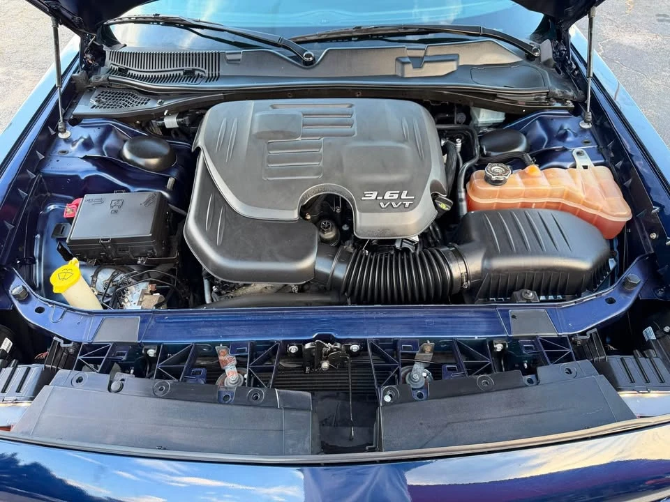 2017 Dodge Challenger 3rd Gen - Image 16 of 18