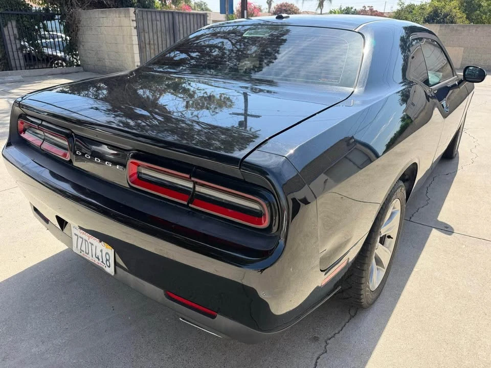 2017 Dodge Challenger 3rd Gen - Image 5 of 10
