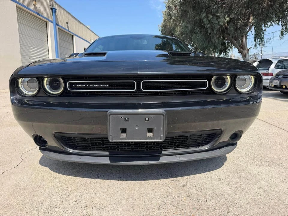 2017 Dodge Challenger 3rd Gen - Image 3 of 10
