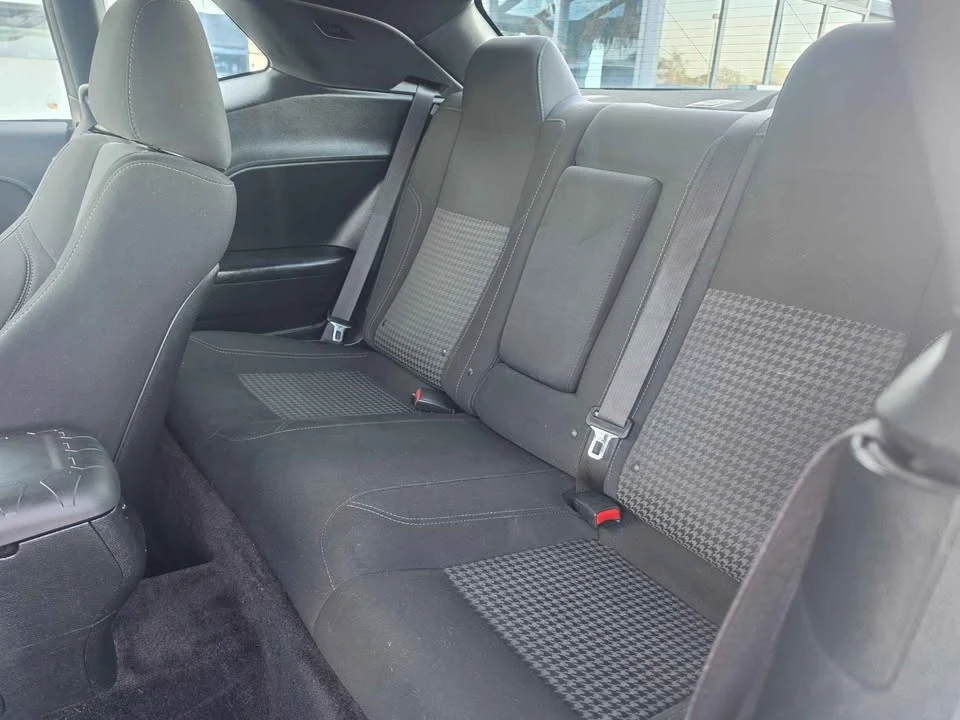 2017 Dodge Challenger 3rd Gen - Image 10 of 20