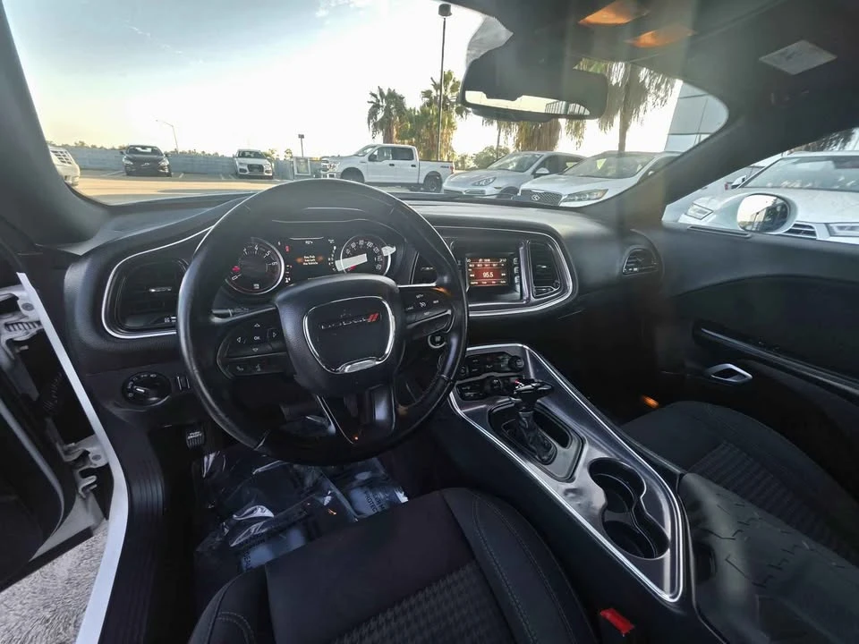 2017 Dodge Challenger 3rd Gen - Image 15 of 20