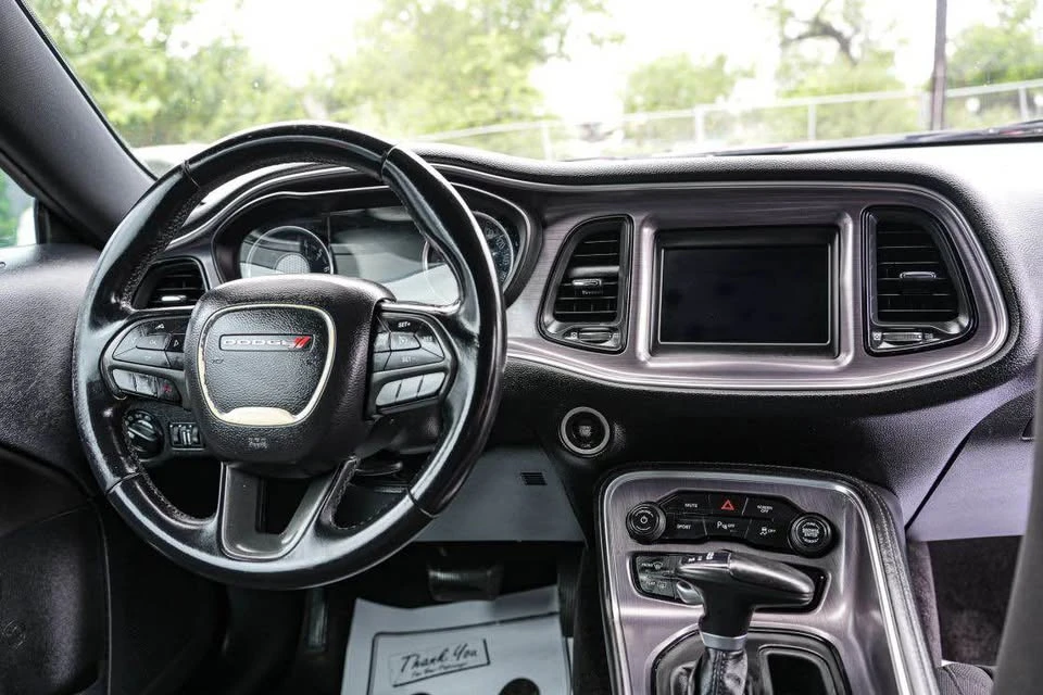 2017 Dodge Challenger 3rd Gen - Image 9 of 11