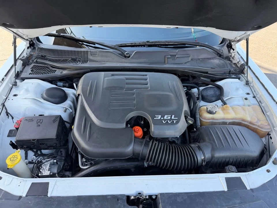 2017 Dodge Challenger 3rd Gen - Image 4 of 17
