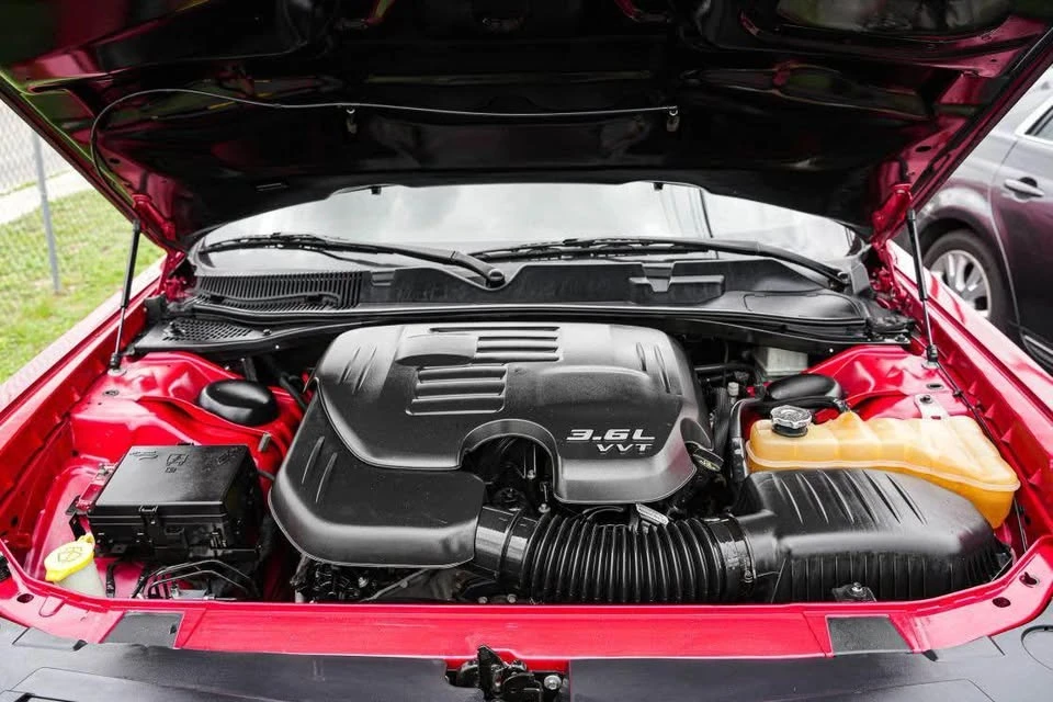 2017 Dodge Challenger 3rd Gen - Image 13 of 14