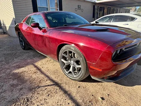 2017 Dodge Challenger SXT Coupe 2D