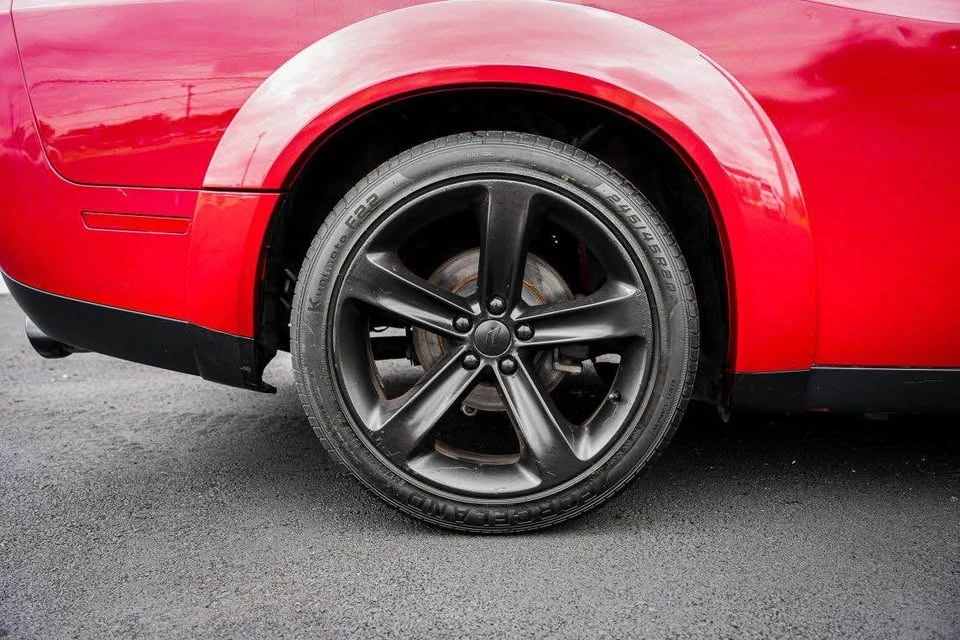 2017 Dodge Challenger 3rd Gen - Image 9 of 14