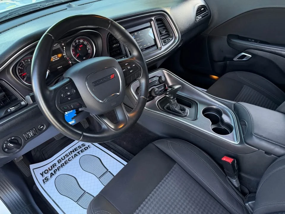 2017 Dodge Challenger 3rd Gen - Image 6 of 15