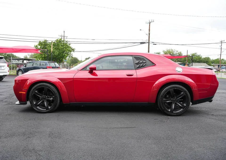 2017 Dodge Challenger 3rd Gen - Image 4 of 11