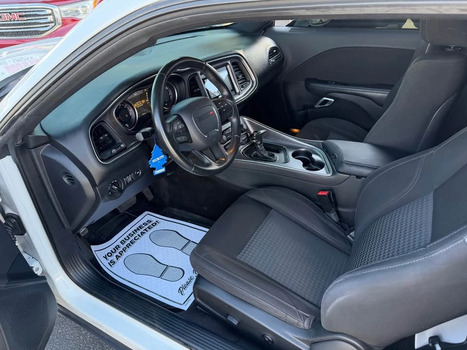 2017 Dodge Challenger 3rd Gen - Image 5 of 15