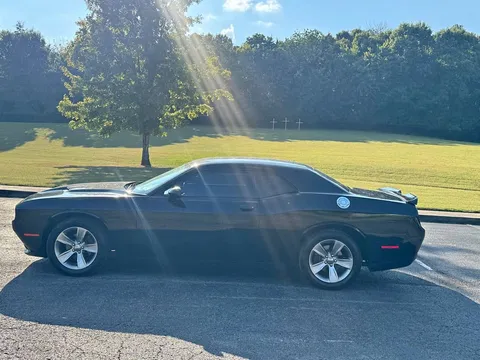 2017 Dodge Challenger SXT Coupe 2D