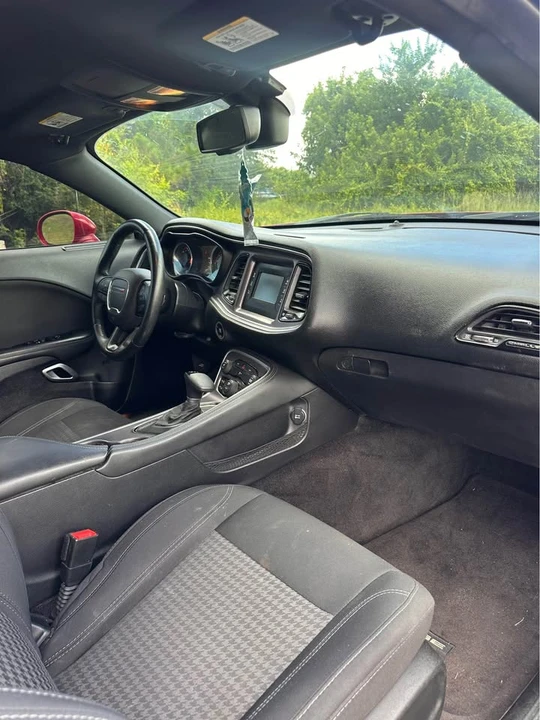 2017 Dodge Challenger 3rd Gen - Image 14 of 16