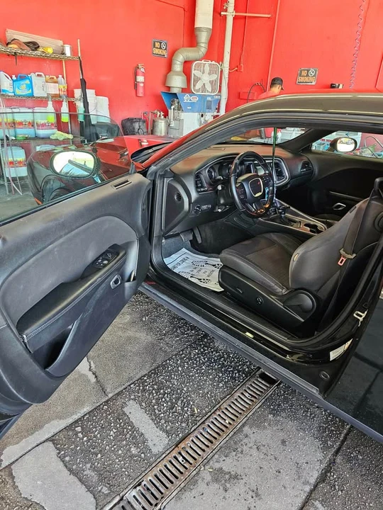 2017 Dodge Challenger 3rd Gen - Image 6 of 9