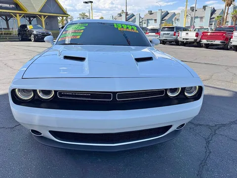 2017 Dodge Challenger SXT